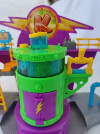 Superthings Kazoom Lab Battle