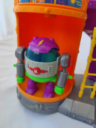 Superthings Kazoom Lab Battle