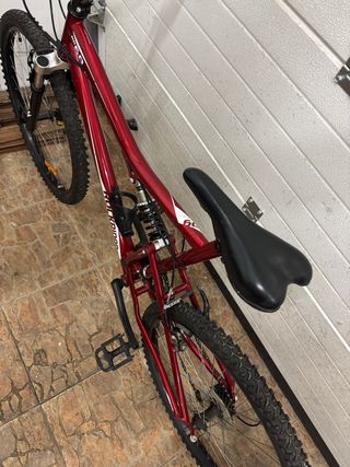 Bicicleta Rockrider 26 Roja.