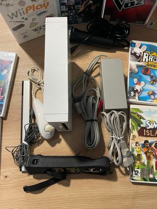 Pack Wii: Consola, 10 Juegos y Accesorios