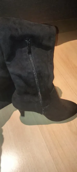 Botas altas negras de tacón