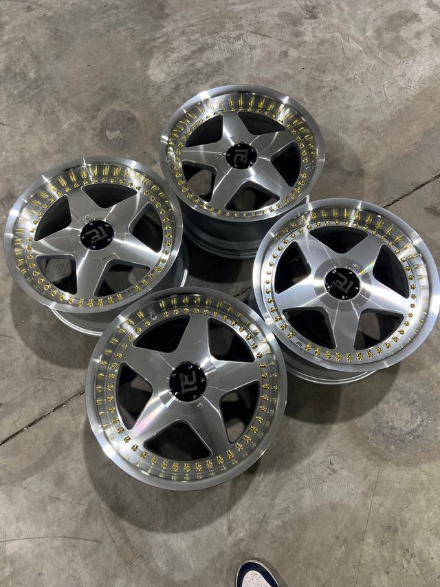 Llantas 17 Tipo OZ FUTURA