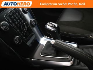 Volvo V40 2.0 T2 R-Design Momentum