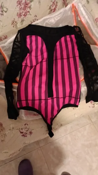 Body sexy con rayas rosas y negras