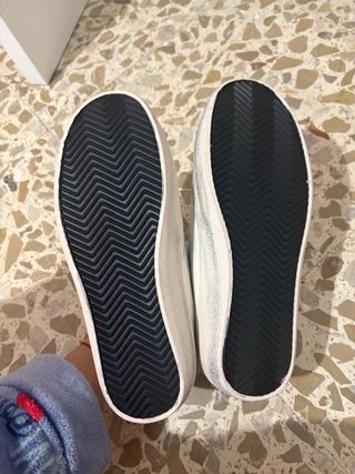 Zapatillas Golden Goose Blancas y Plateadas