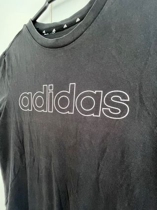 Camiseta Adidas Negra