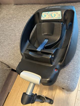 Maxi-Cosi Cabriofix con base y saco