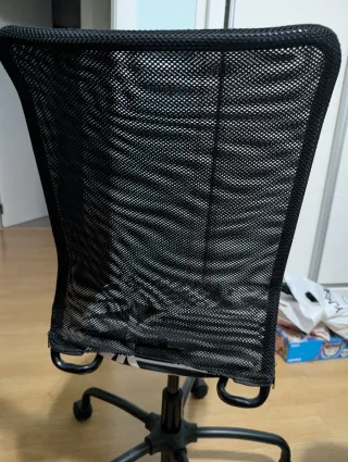 Silla de estudio con diseño moderno