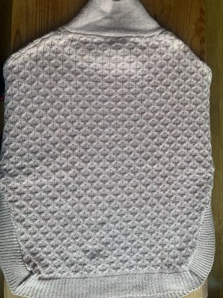 Poncho de lana rosa