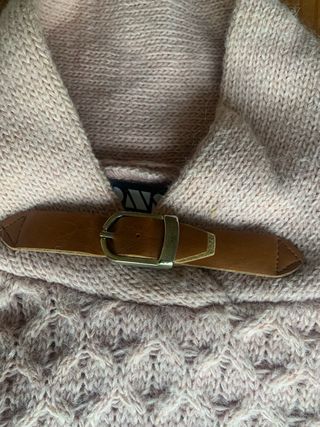 Poncho de lana rosa