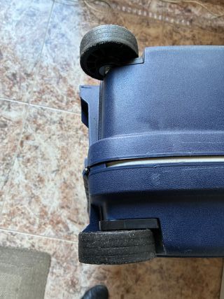 Maleta grande 75x25x60 de la marca Regent