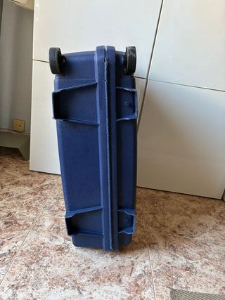 Maleta grande 75x25x60 de la marca Regent