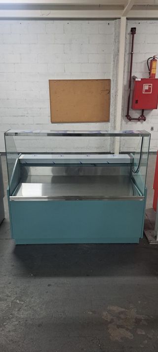 Vitrina expositora fabricamos a cualquier medida