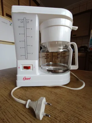 Cafetera Oster Eléctrica Blanca