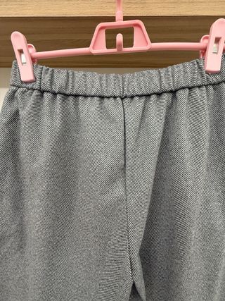 Pantaloni grigi taglia L