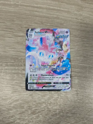 Carta Pokémon Sylveon VMAX TG15/TG30