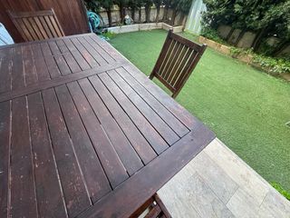 Mesa extensible jardín + 4 sillas madera