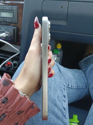 iPhone 15 Pro Max sin ningun rasguño Batería 78%