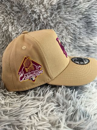 Gorra New Era 9Forty LA World Series 2024