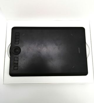 Tablet Grafica WACOM Intuos Pro Model PTH-660