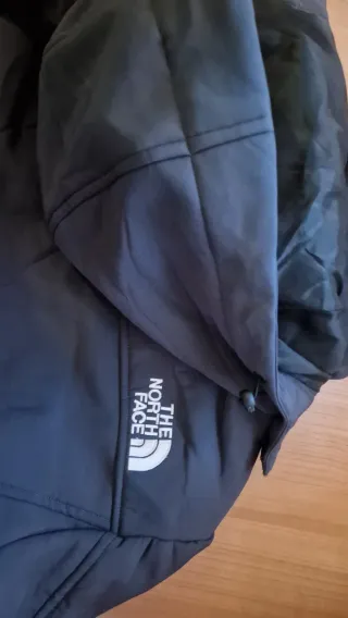 Chaqueta The North Face Gris