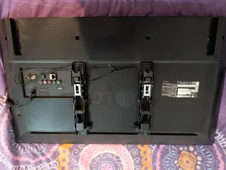 TV LG 32 32LH590U + soporte de pared