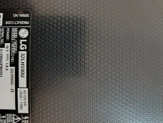 TV LG 32 32LH590U + soporte de pared