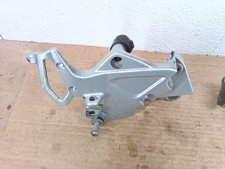 Soporte estribo BMW F800R S ST descanso estribera