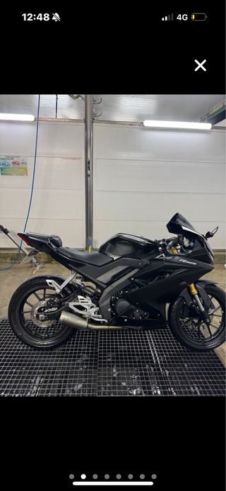 Yamaha YZF-R125 Negra