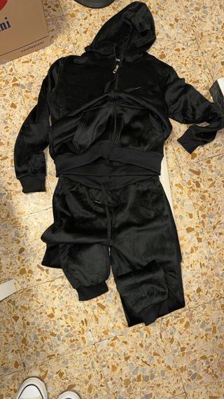 Tuta donna velluto nera