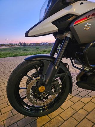 Suzuki V-Strom DL 1000