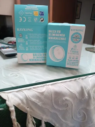 2 Balizas V16 Raykong Geolocalizable homologada