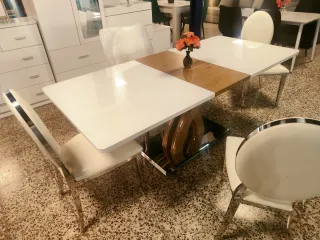 Mesa de comedor extensible moderna