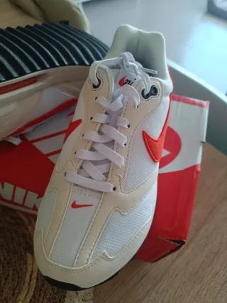 Nike Air Max Dawn Rojo Blanco