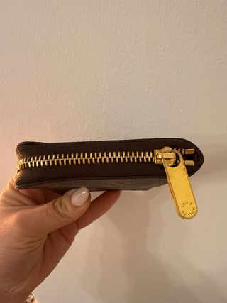 Cartera Louis Vuitton Marrón con Cremallera