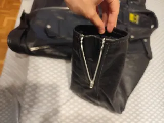 Chaqueta Cuero Motero con Protecciones