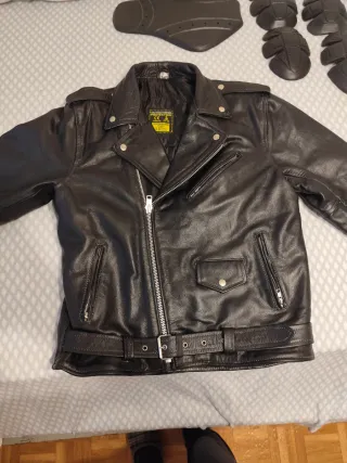 Chaqueta Cuero Motero con Protecciones
