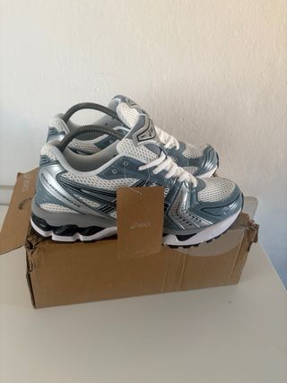 Zapatillas Asics Gel-Nimbus 14 Plata/Blanco