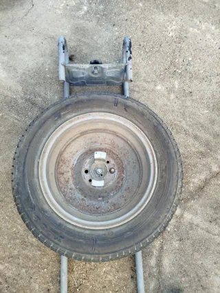 Soporte rueda repuesto caravana AL-KO