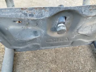 Soporte rueda repuesto caravana AL-KO