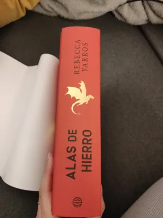 Alas de hierro (Empíreo 2)