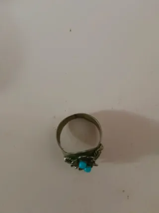 Anillo filigrana con turquesas