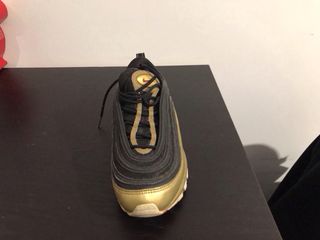 Nike Air Max 97 Bambas Negro y Dorado