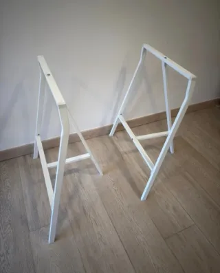 Caballetes Ikea metálicos blancos (2 unidades)