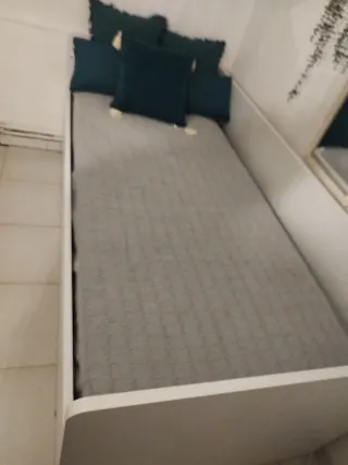 Cama individual con cajón