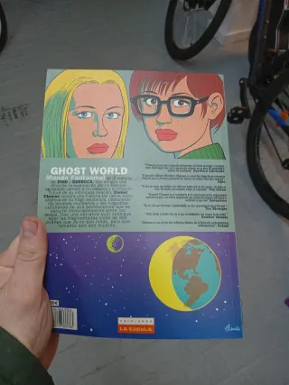 Mundo fantasmal/ Ghost World (Spanish Edition)