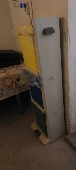 Cubos de basura apilables