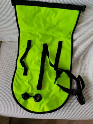 Boya de Seguridad amarillo flúor. Tipo salchicha.