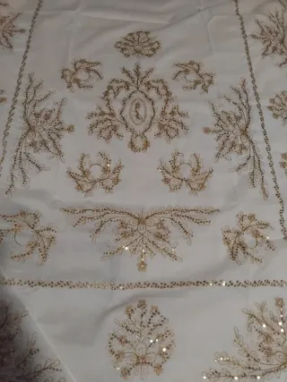 Manteleta y mandil fallera bordado oro