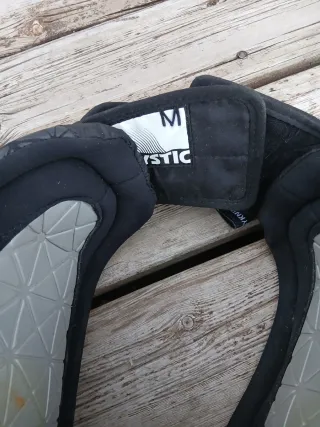 Tabla Kitesurf Mystic Talla M + Arnés